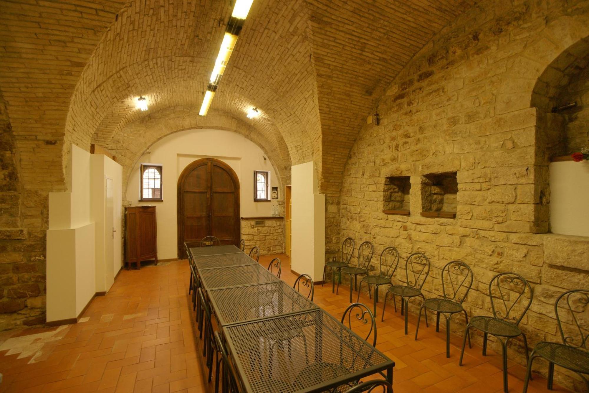 Albergo La Rocca Assisi Bagian luar foto