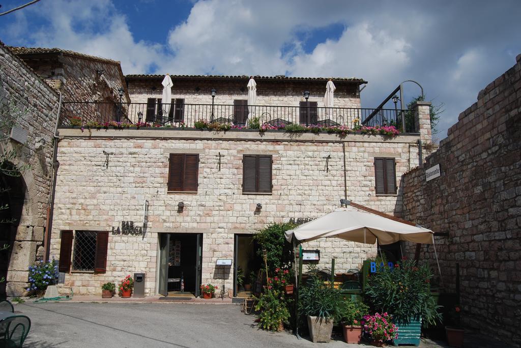 Albergo La Rocca Assisi Bagian luar foto